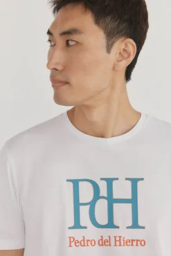 T-shirt com logotipo