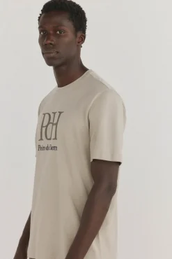 T-shirt com logotipo