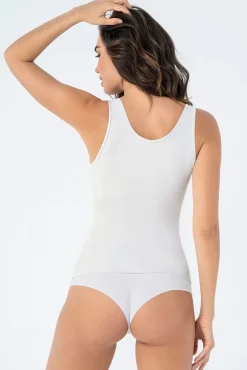 T-shirt controle moderado com dupla camada no abdômen