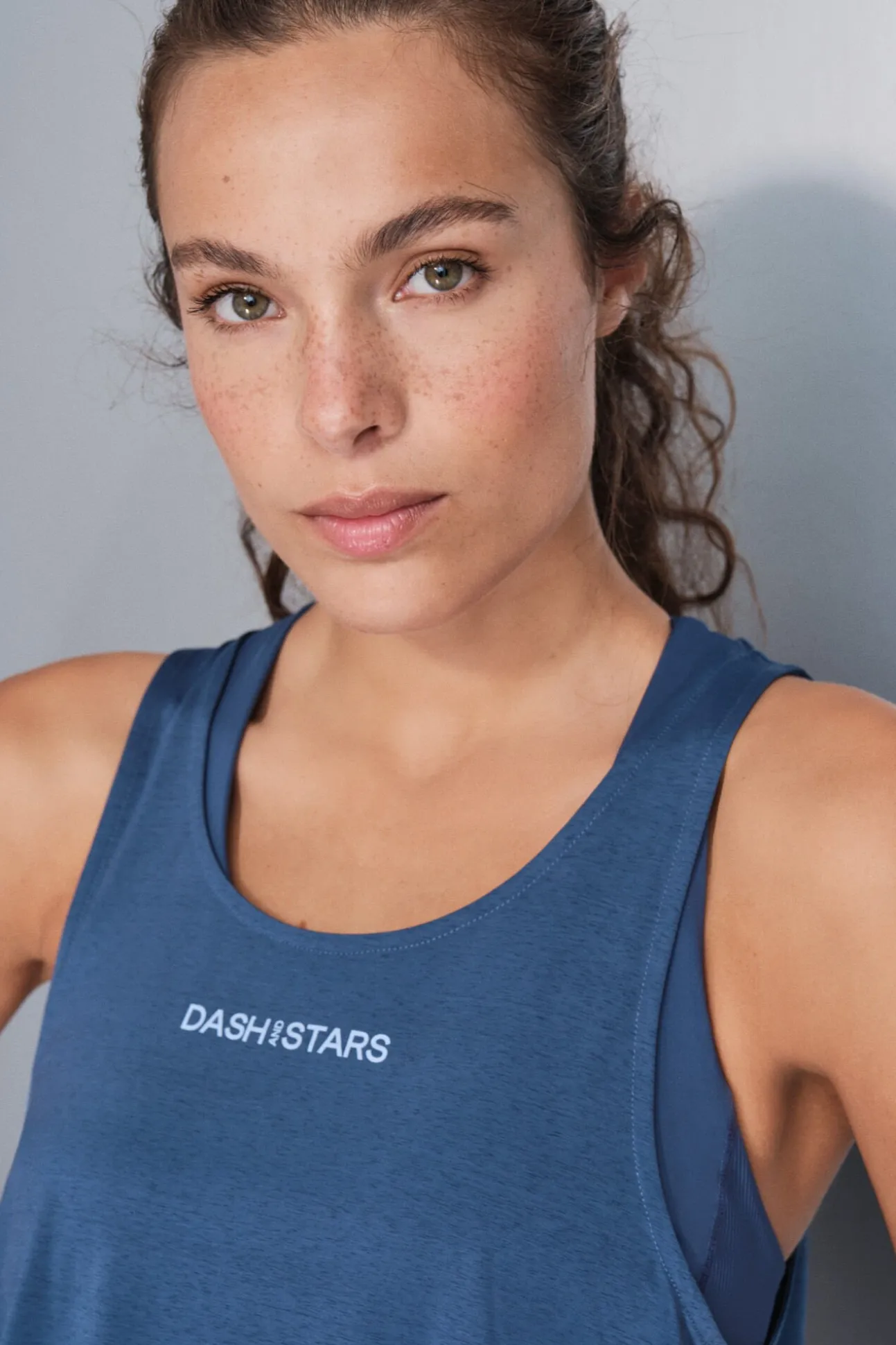 T-shirt halter assimétrico azul