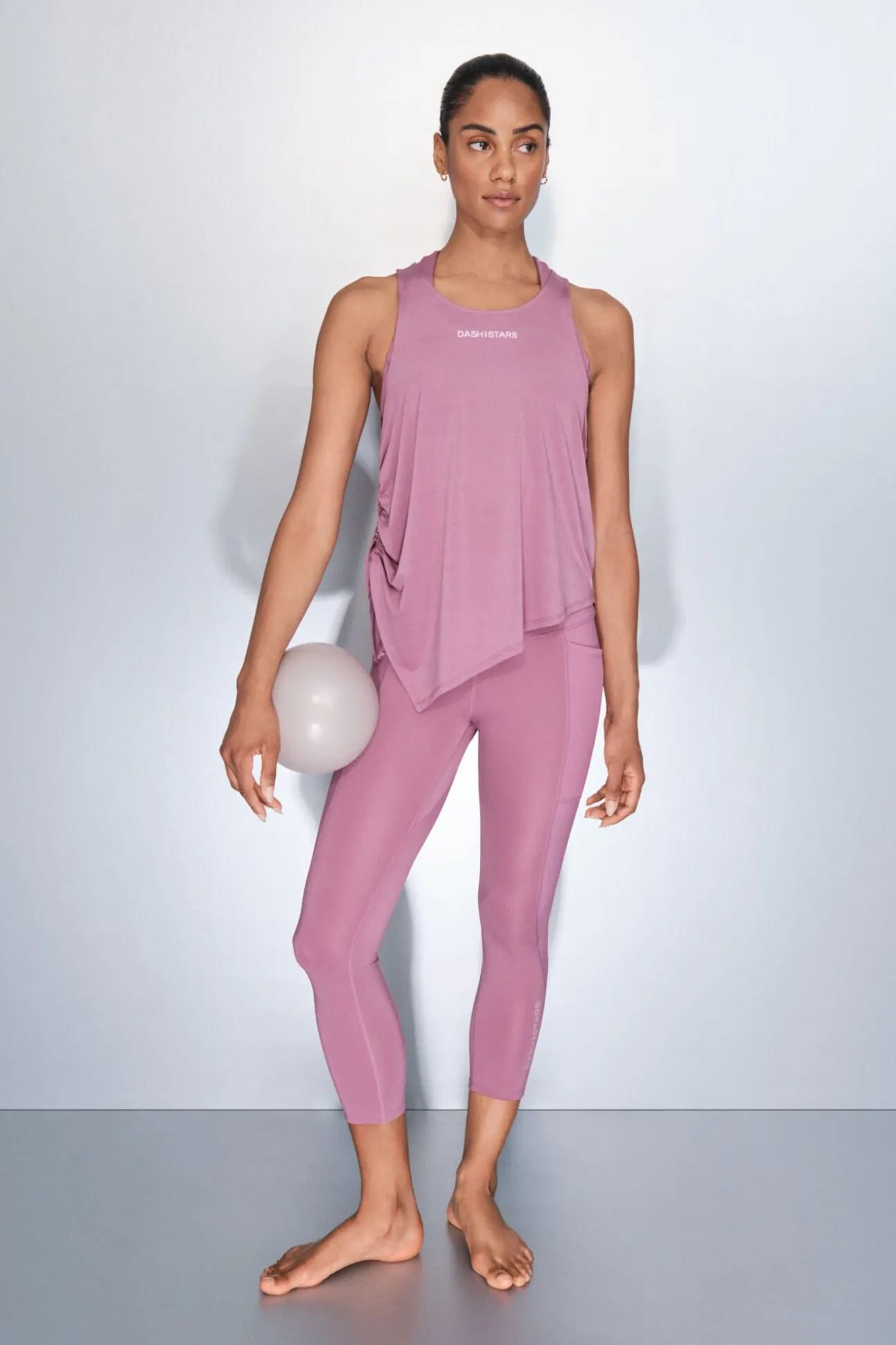 T-shirt halter assimétrico rosa