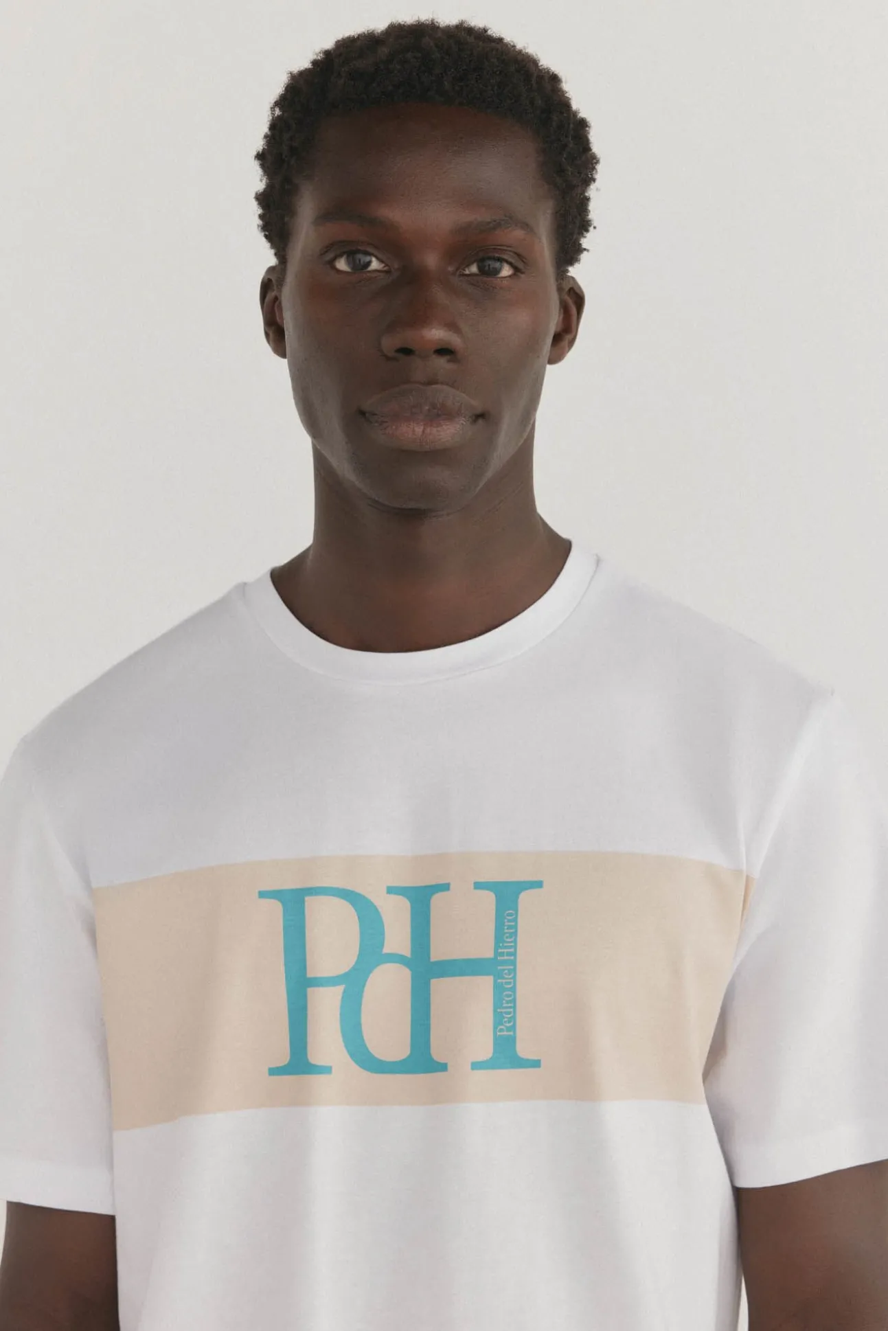 T-shirt logo