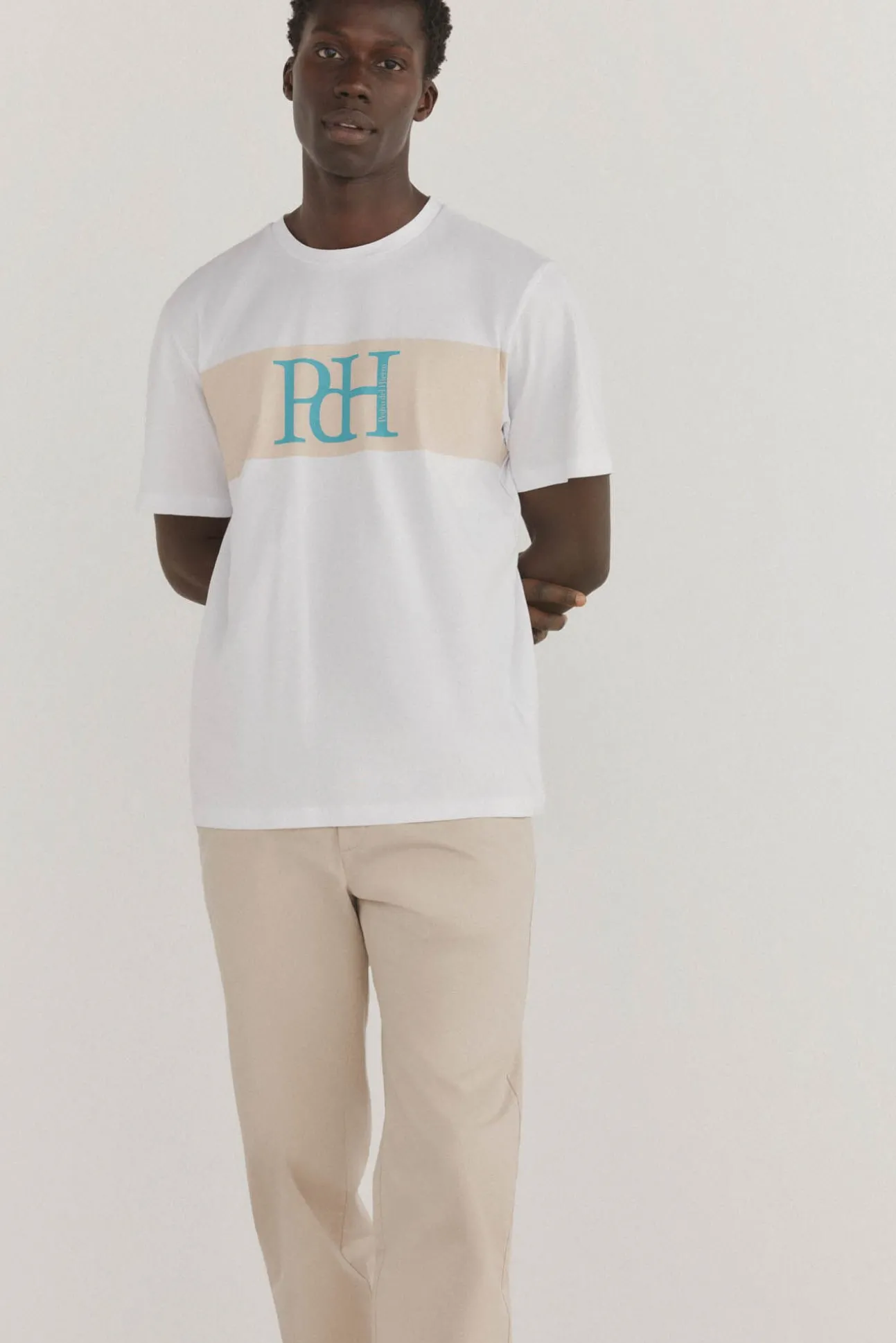 T-shirt logo