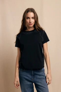 T-shirt rebites