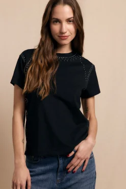 T-shirt rebites