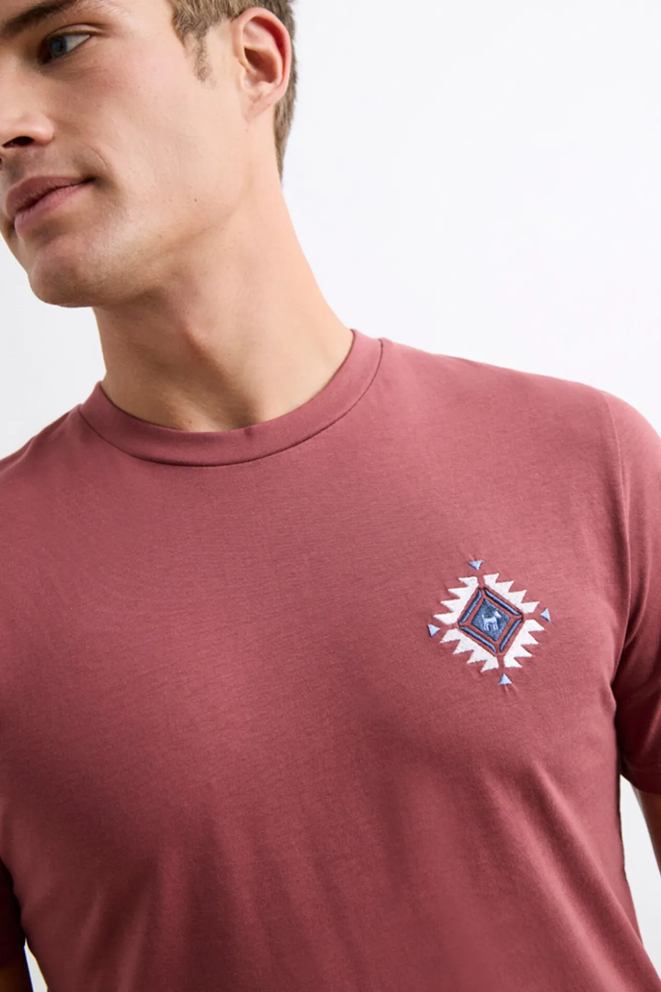 T-shirt étnica