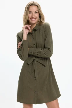 Vestido camisa de veludo cotelê