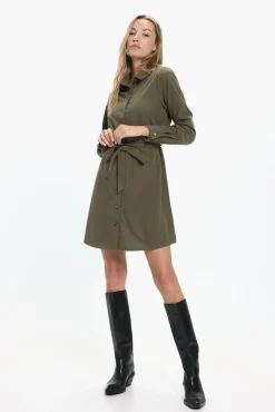 Vestido camisa de veludo cotelê