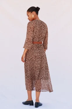 Vestido camisa estampado com cinto