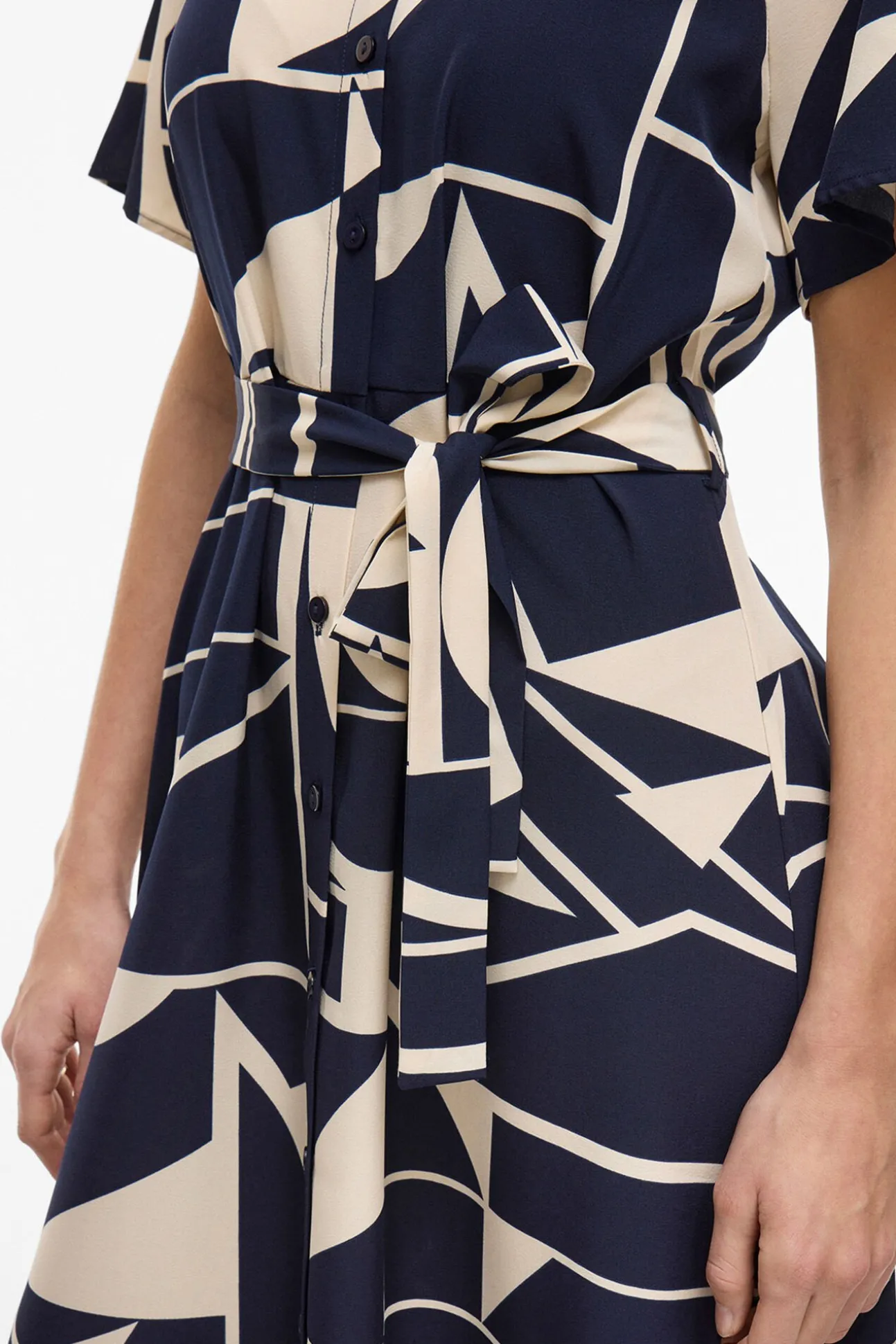Vestido camisa midi com nó