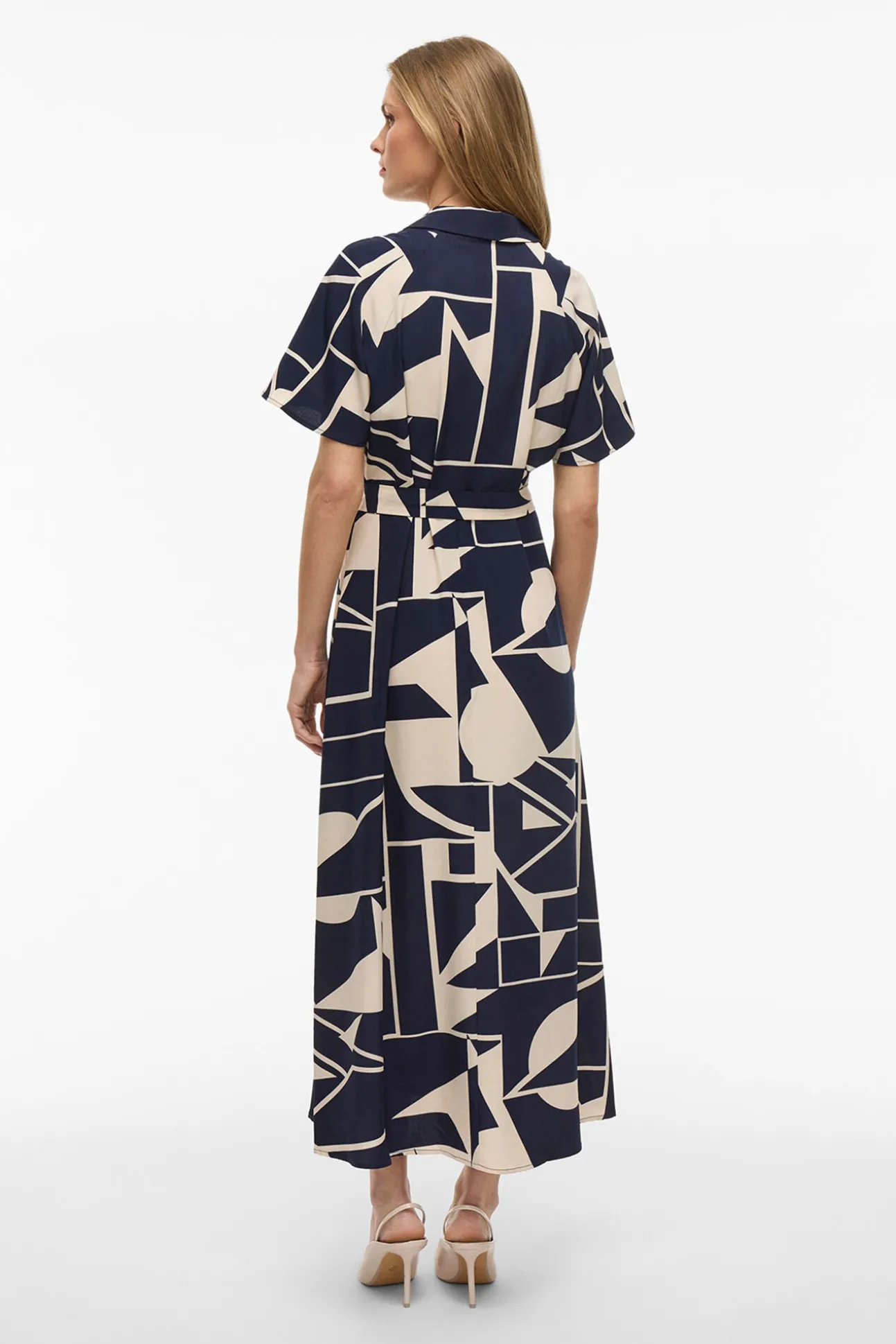 Vestido camisa midi com nó