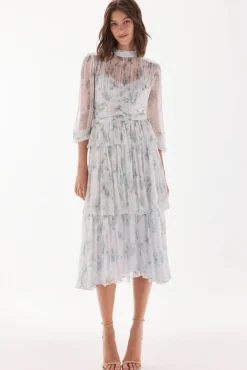 Vestido com babados