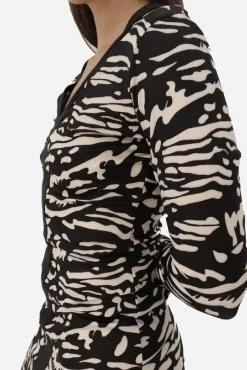 Vestido com malha