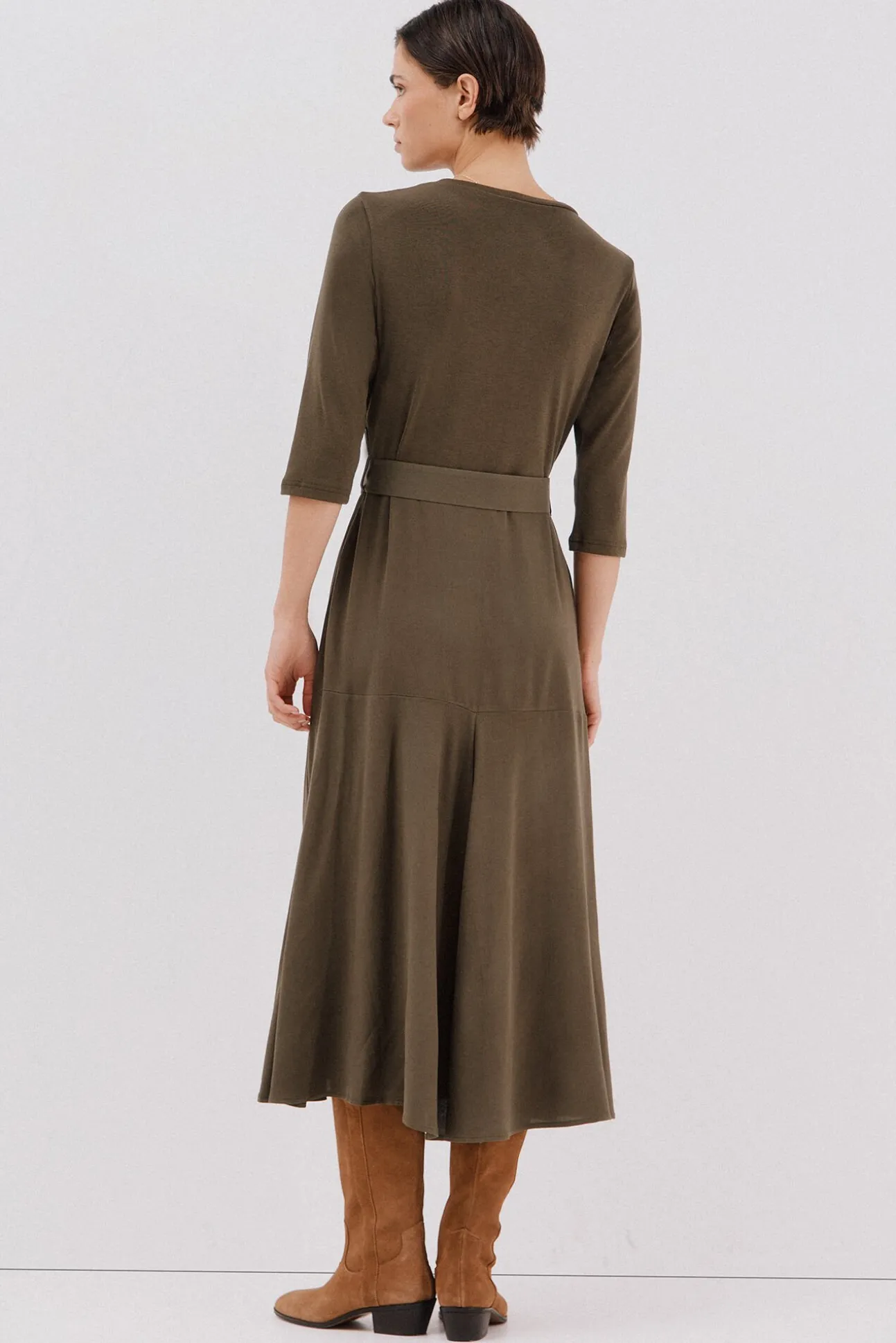 Vestido combinado com cinto