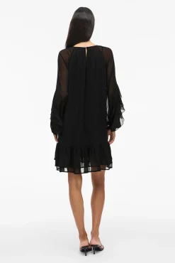 Vestido curto com babados
