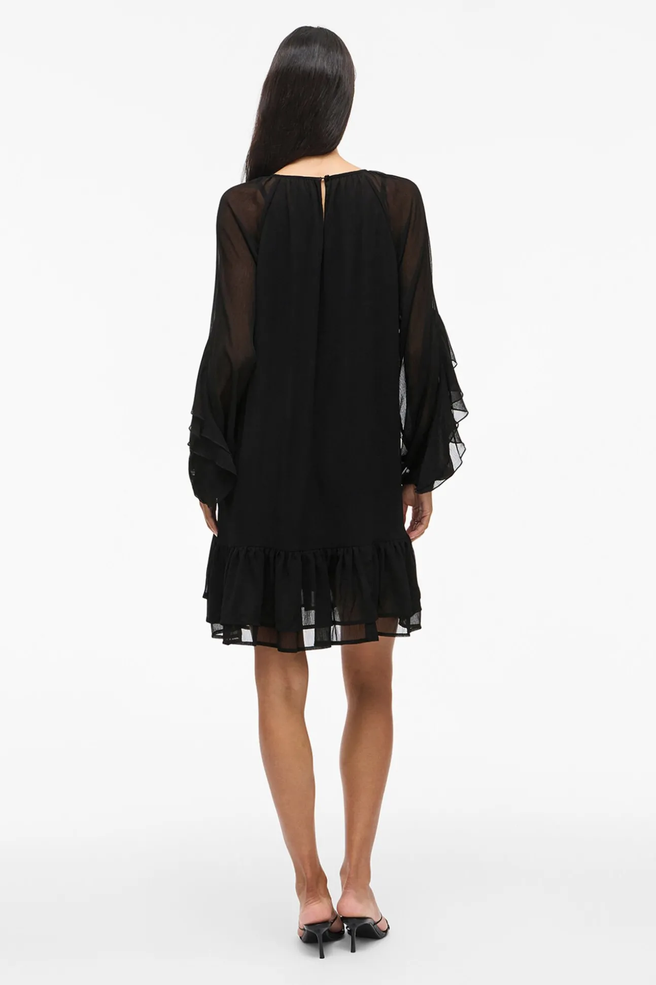 Vestido curto com babados