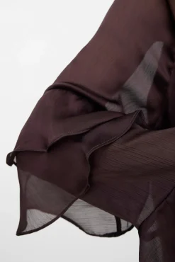 Vestido curto de chiffon com manga franzidas
