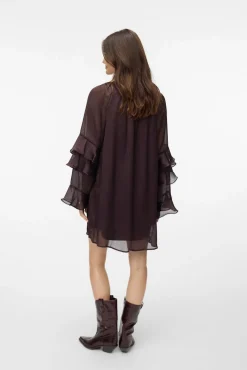 Vestido curto de chiffon com manga franzidas