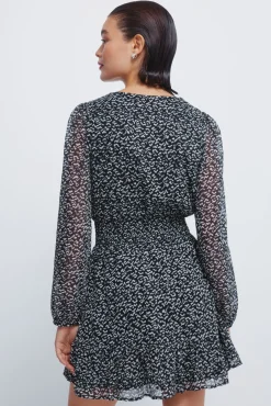 Vestido curto de chiffon estampado