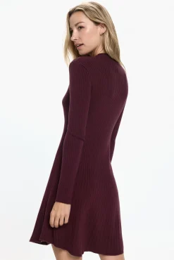 Vestido curto de malha