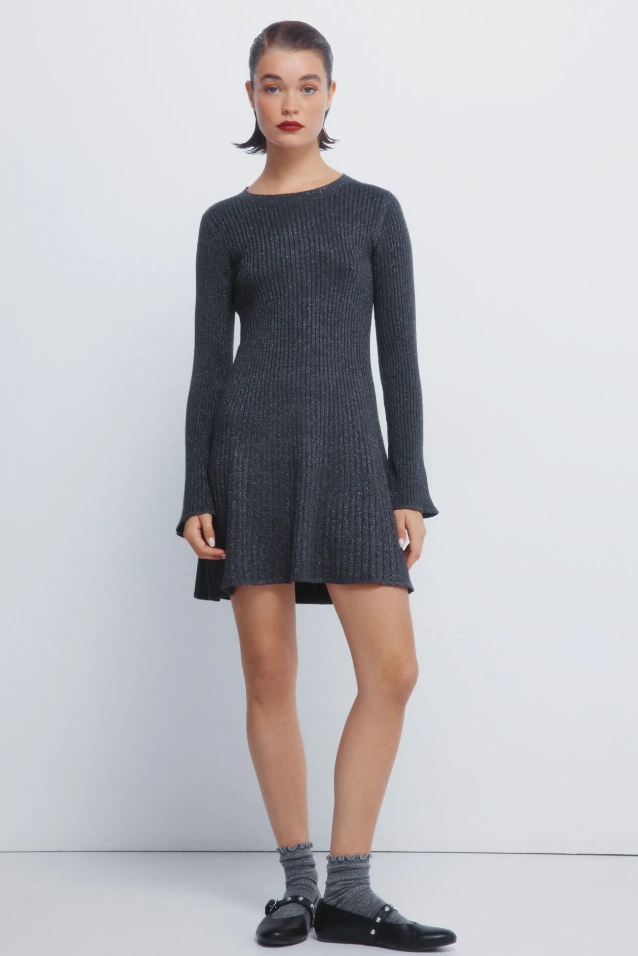 Vestido curto de malha canelada
