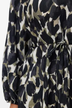 Vestido curto de manga comprida Curve