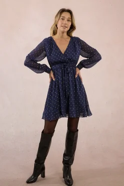 Vestido curto estampado de manga comprida