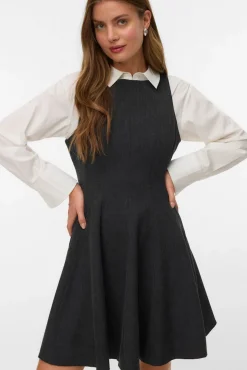 Vestido curto evasê