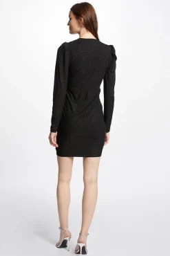 Vestido curto justo
