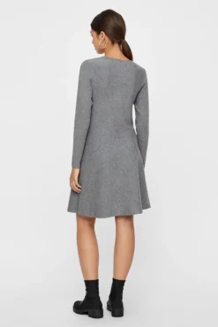 Vestido de malha de gola redonda