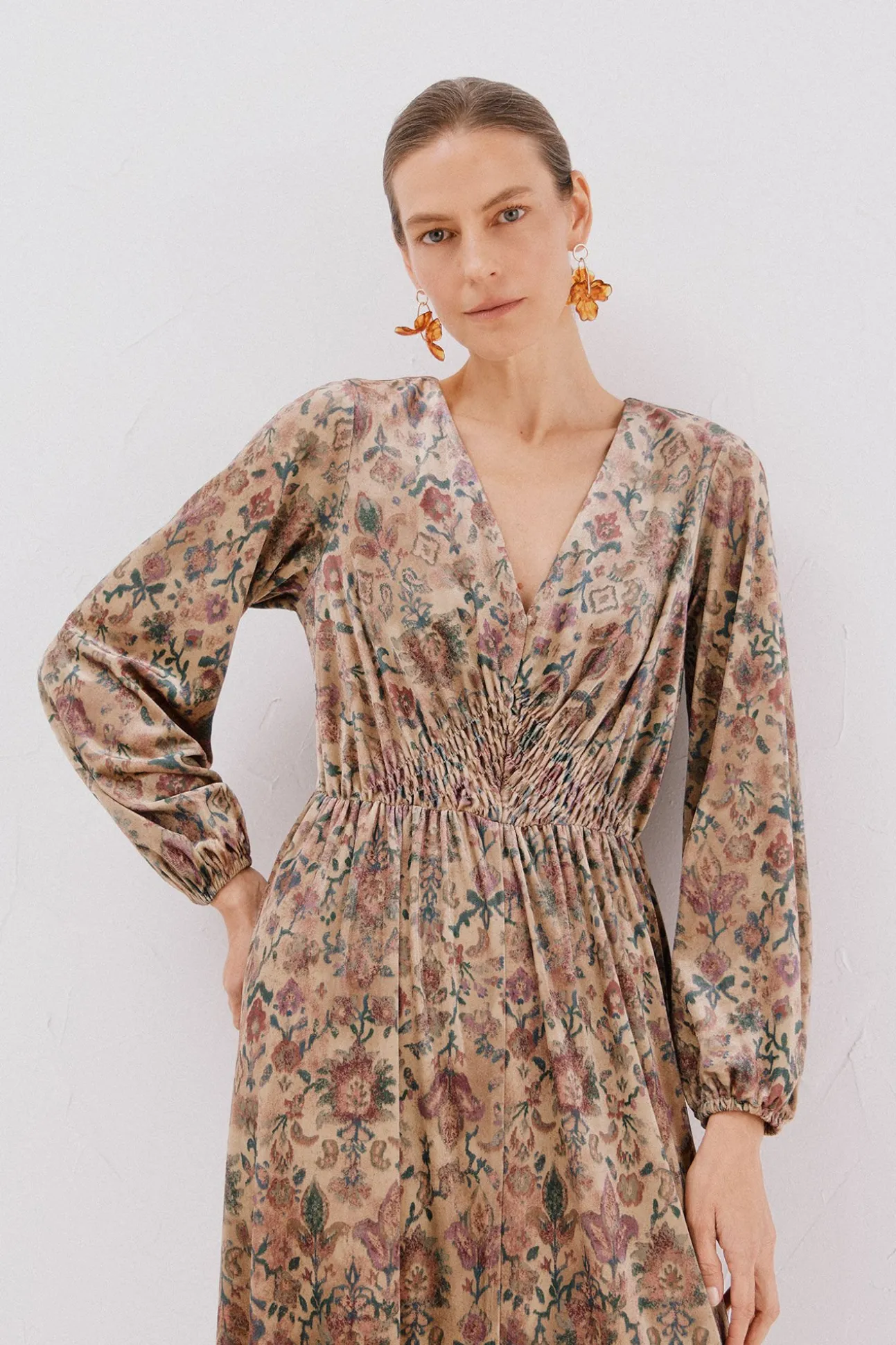 Vestido de veludo estampado
