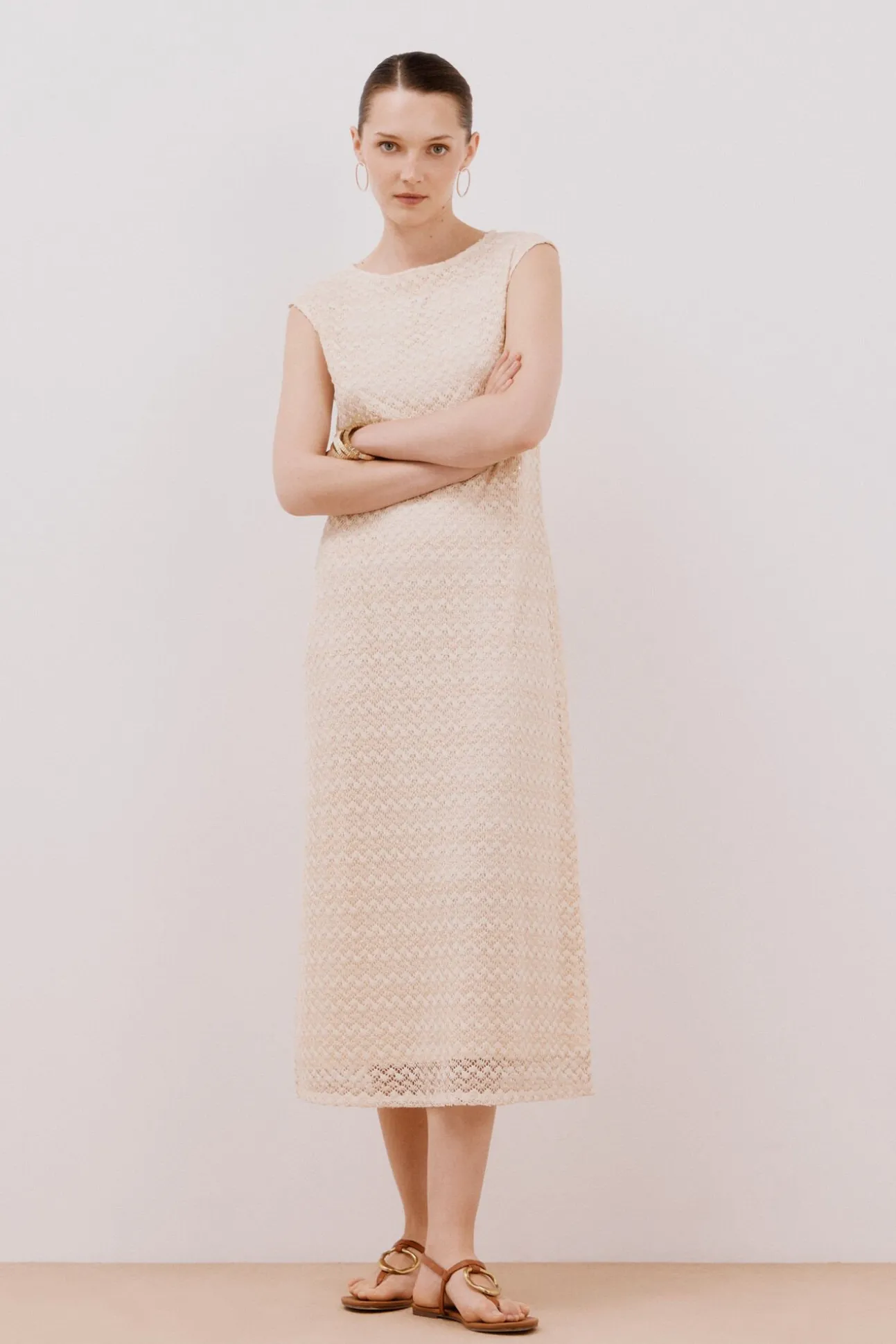 Vestido estruturado com lurex e halter