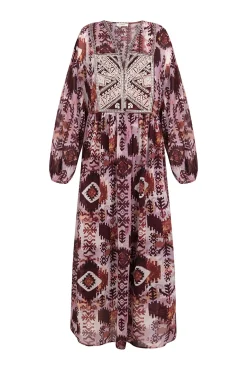 Vestido fluído estampado e bordado