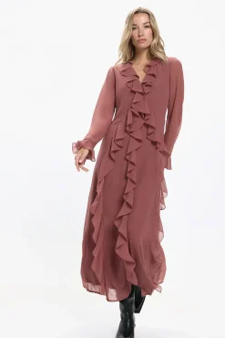 Vestido longo com babados