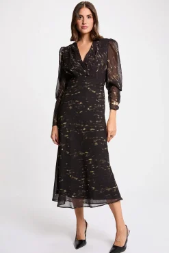 Vestido longo com mangas bufantes