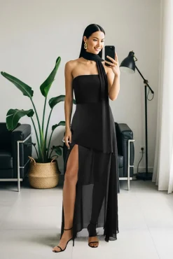 Vestido longo com xaile