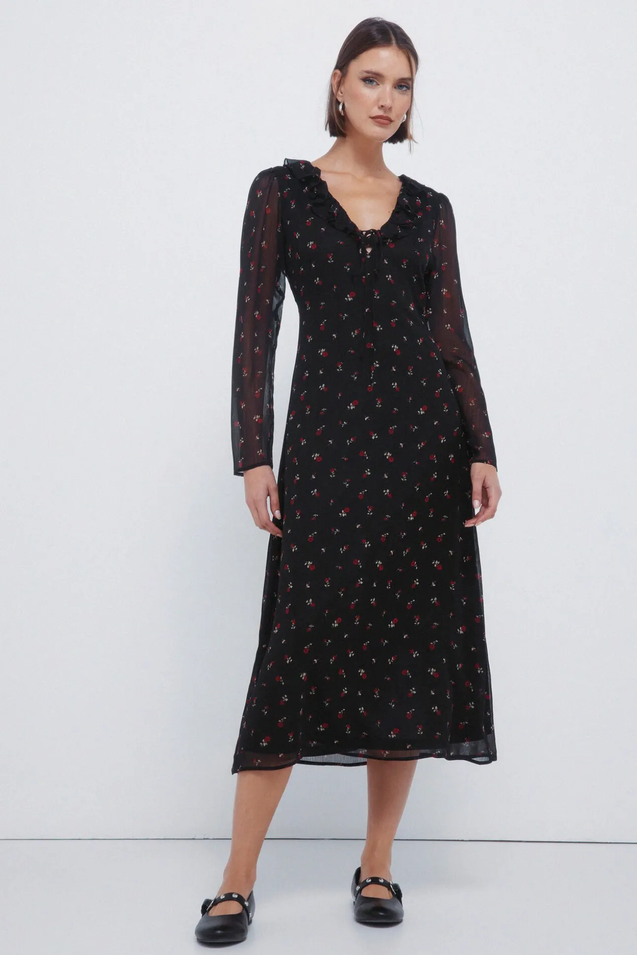Vestido midi com decote zigue-zague
