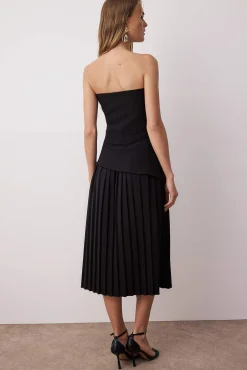 Vestido midi plissado