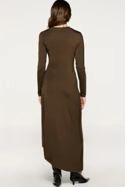 Vestido slim fit assimétrico
